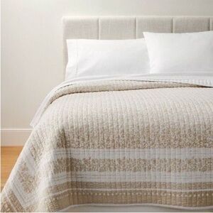Threshold Cream and Tan Quilted Bedspread